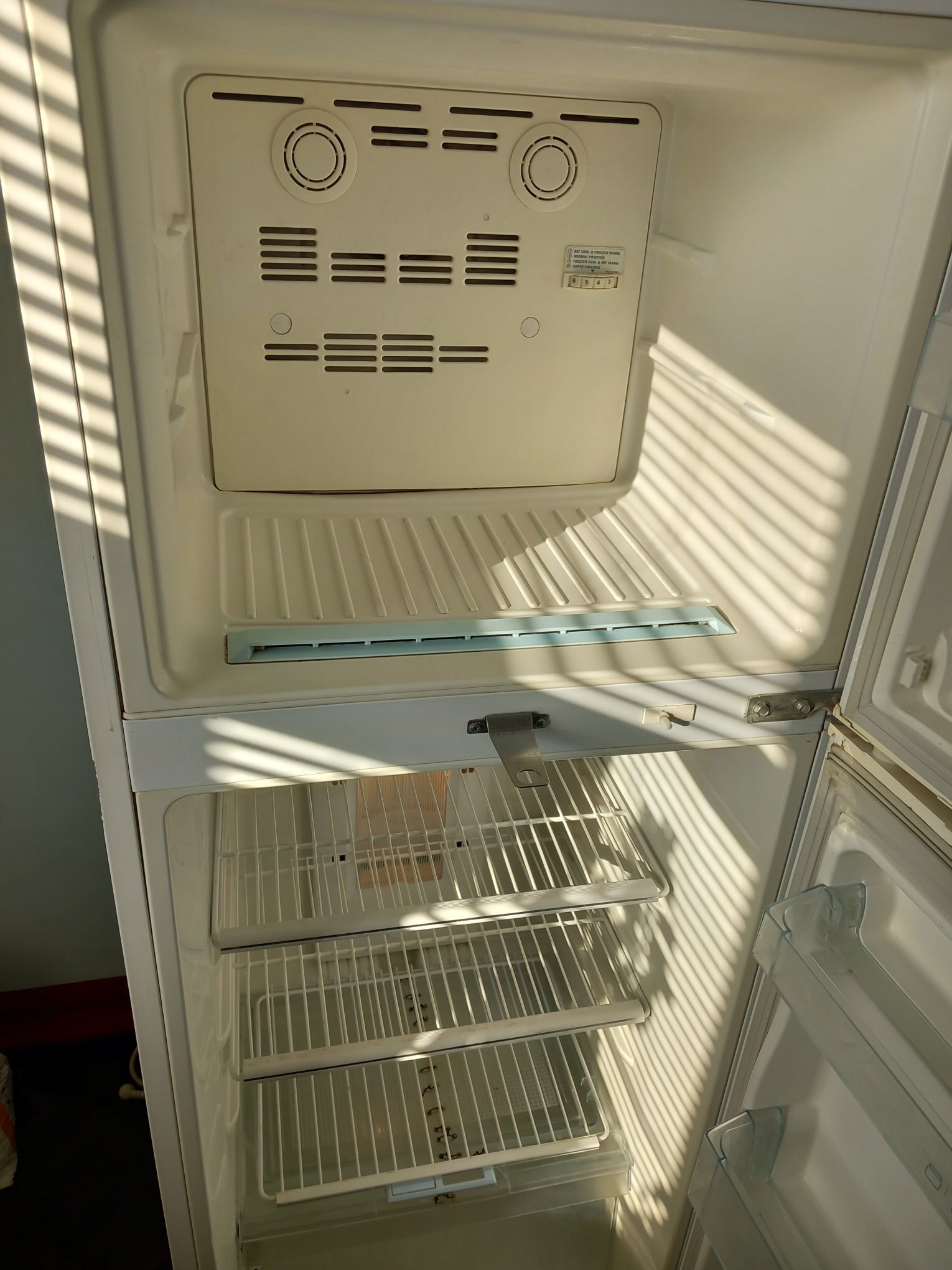 Holodilnik LG - Ruhubelent etraby - img 4