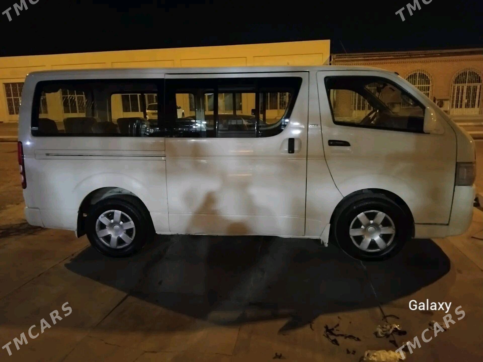 Toyota Hiace 2009 - 280 000 TMT - Туркменабат - img 4