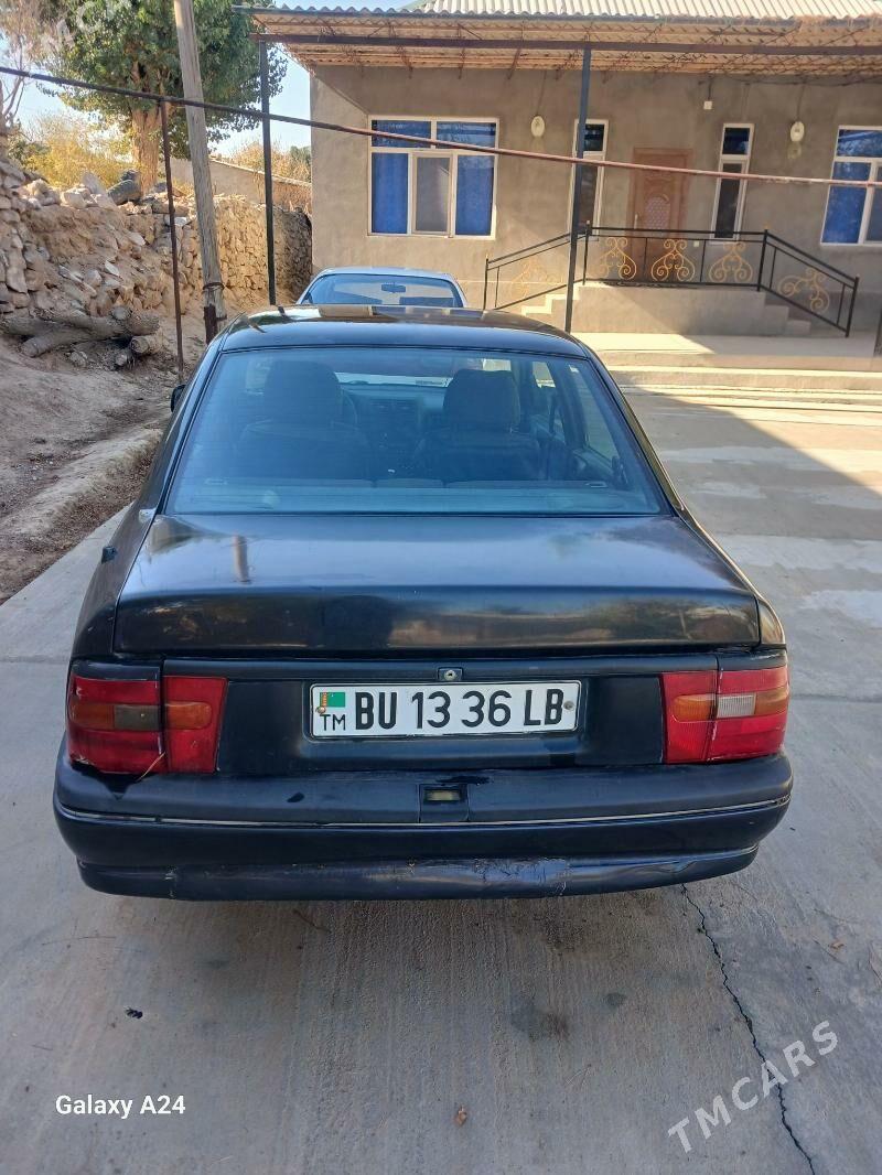 Opel Vectra 1993 - 30 000 TMT - Магданлы - img 2
