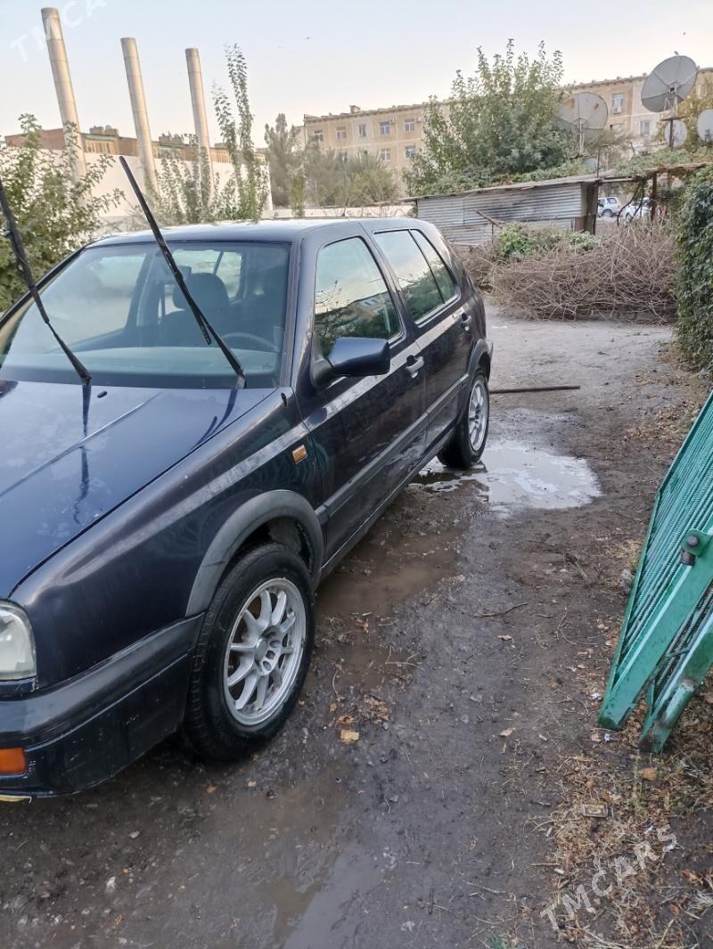 Volkswagen Golf 1993 - 20 000 TMT - Чарджоу - img 3