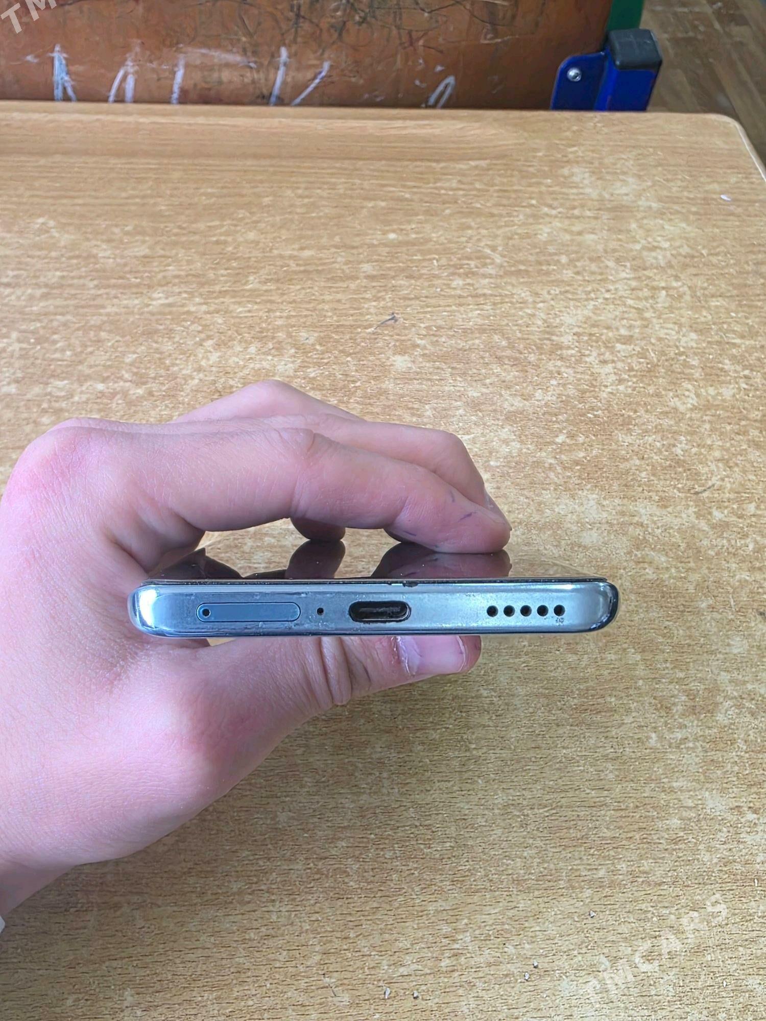 Honor x 9c - Хазар - img 3