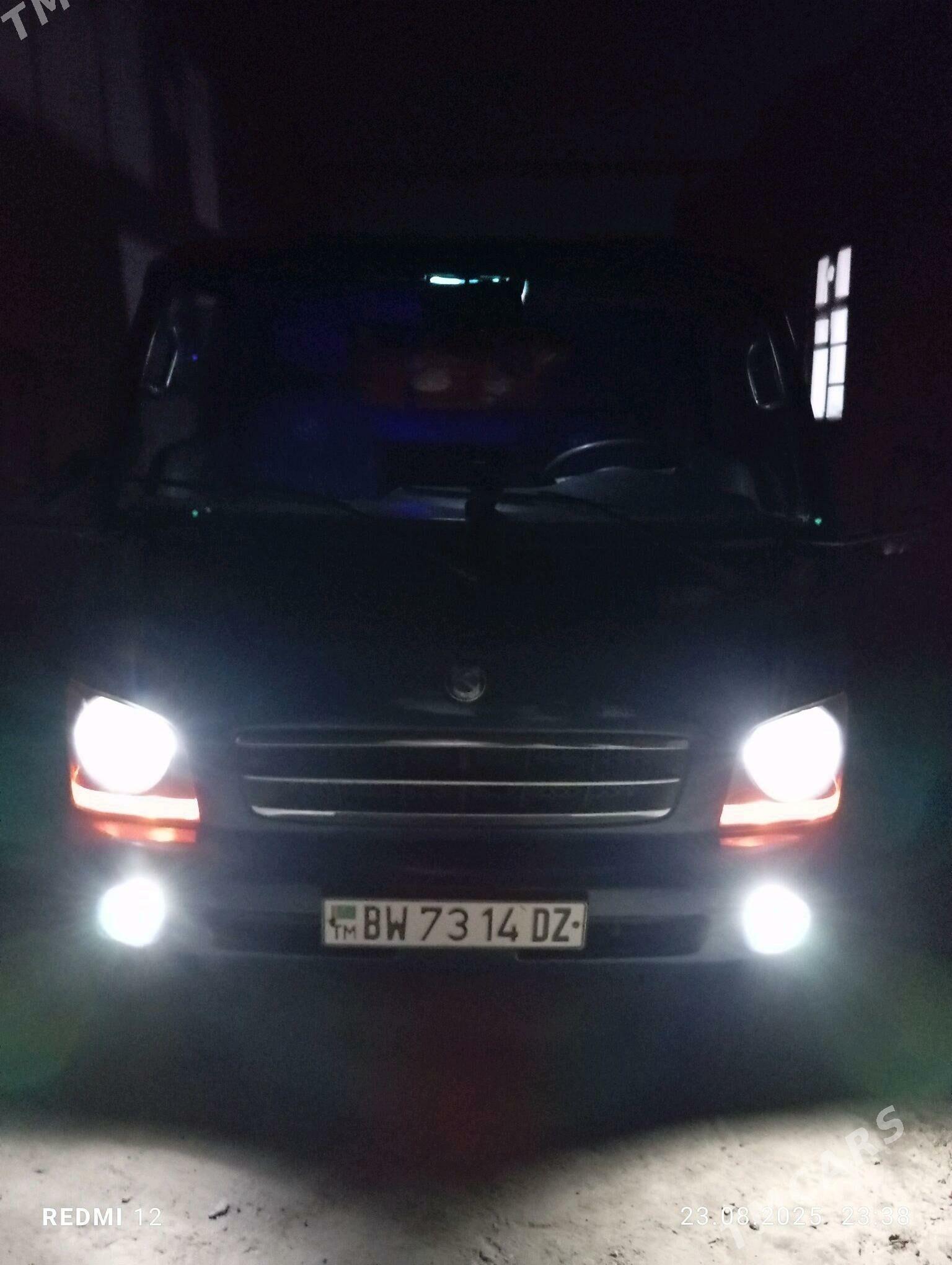 Kia Bongo 2002 - 110 000 TMT - Daşoguz - img 3