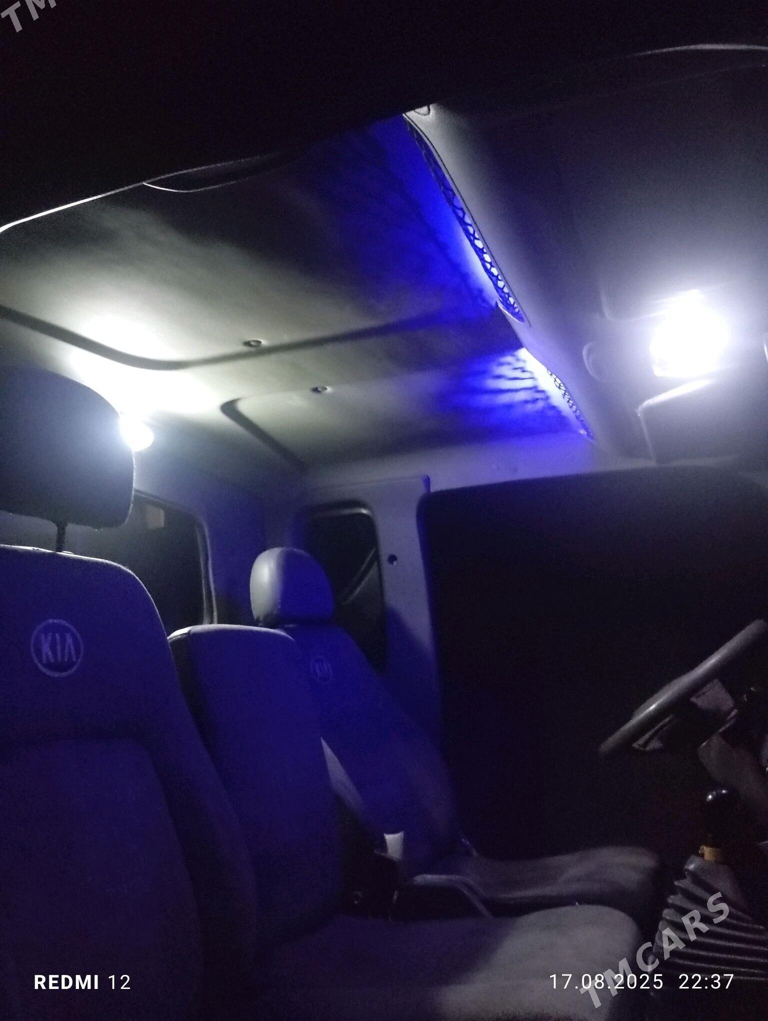 Kia Bongo 2002 - 110 000 TMT - Daşoguz - img 4