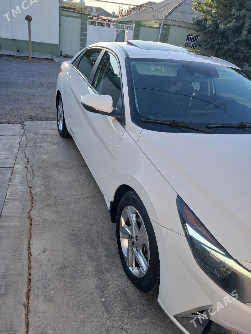 Hyundai Elantra 2022 - 270 000 TMT - Hitrowka - img 3