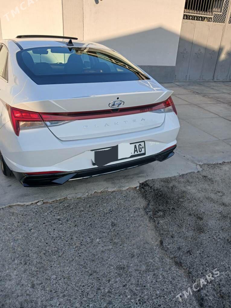 Hyundai Elantra 2022 - 270 000 TMT - Hitrowka - img 4