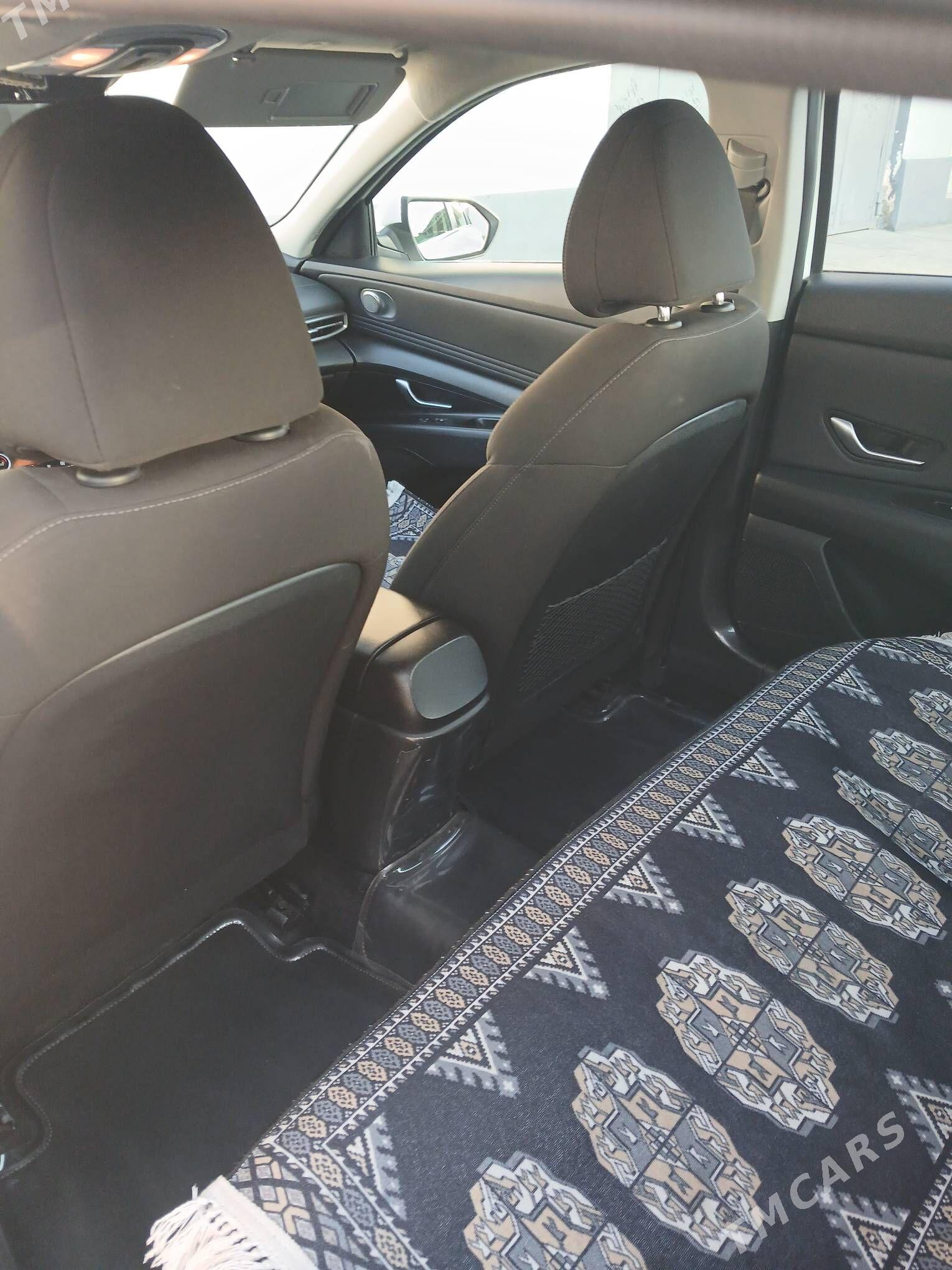 Hyundai Elantra 2022 - 270 000 TMT - Hitrowka - img 6