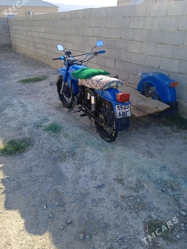 Iž Planeta 1999 - 7 000 TMT - Бахарден - img 3