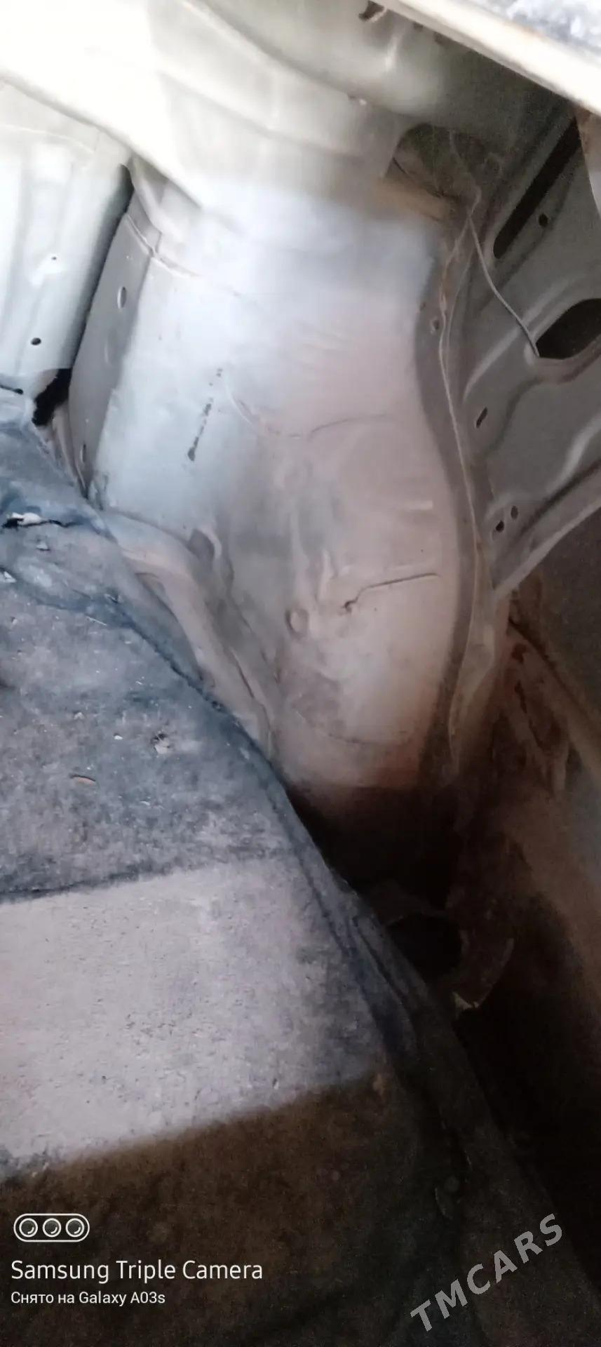 Toyota Corolla 1999 - 50 000 TMT - Халач - img 3