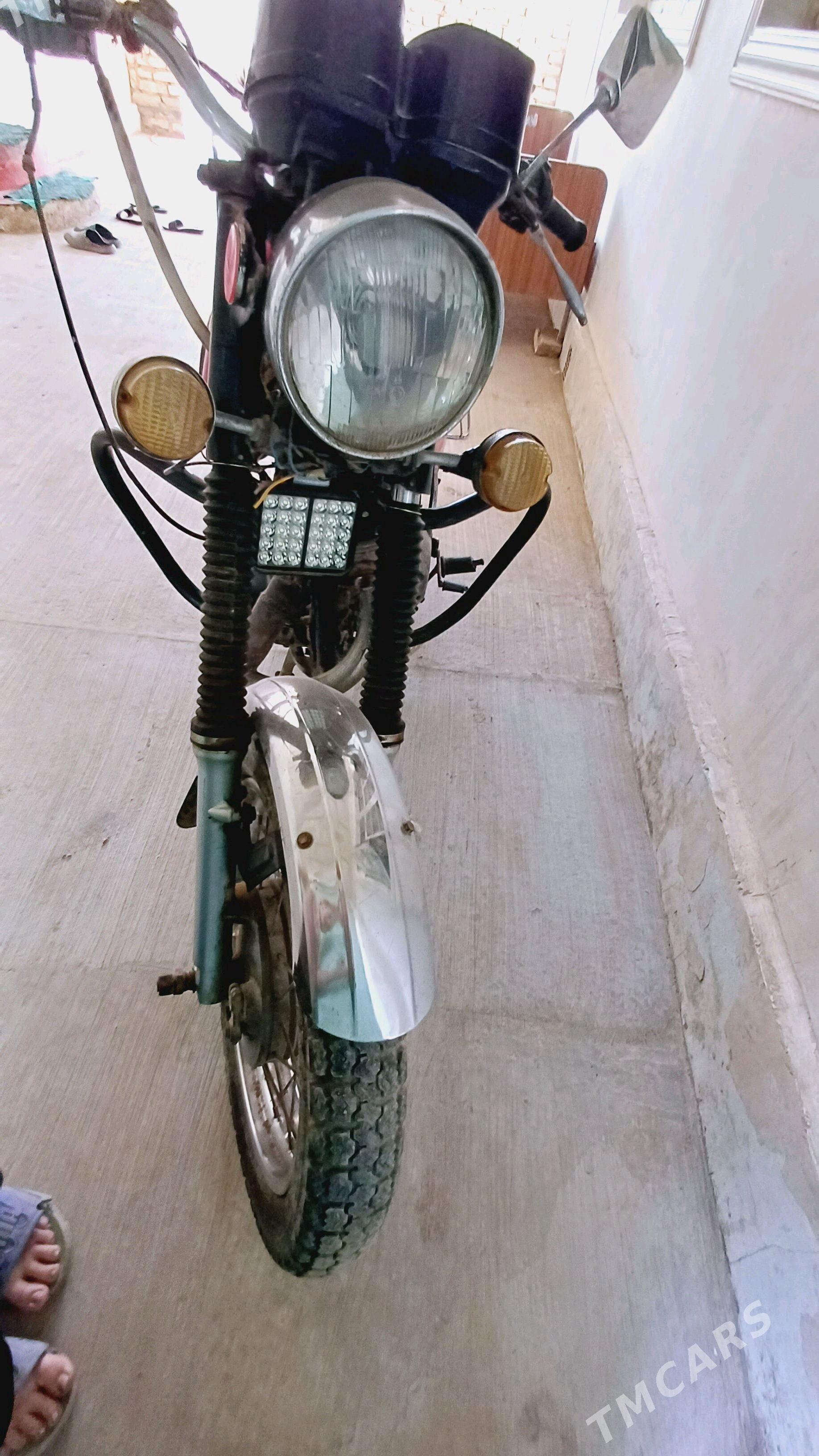 Iž Planeta 5 1998 - 13 000 TMT - Дянев - img 3