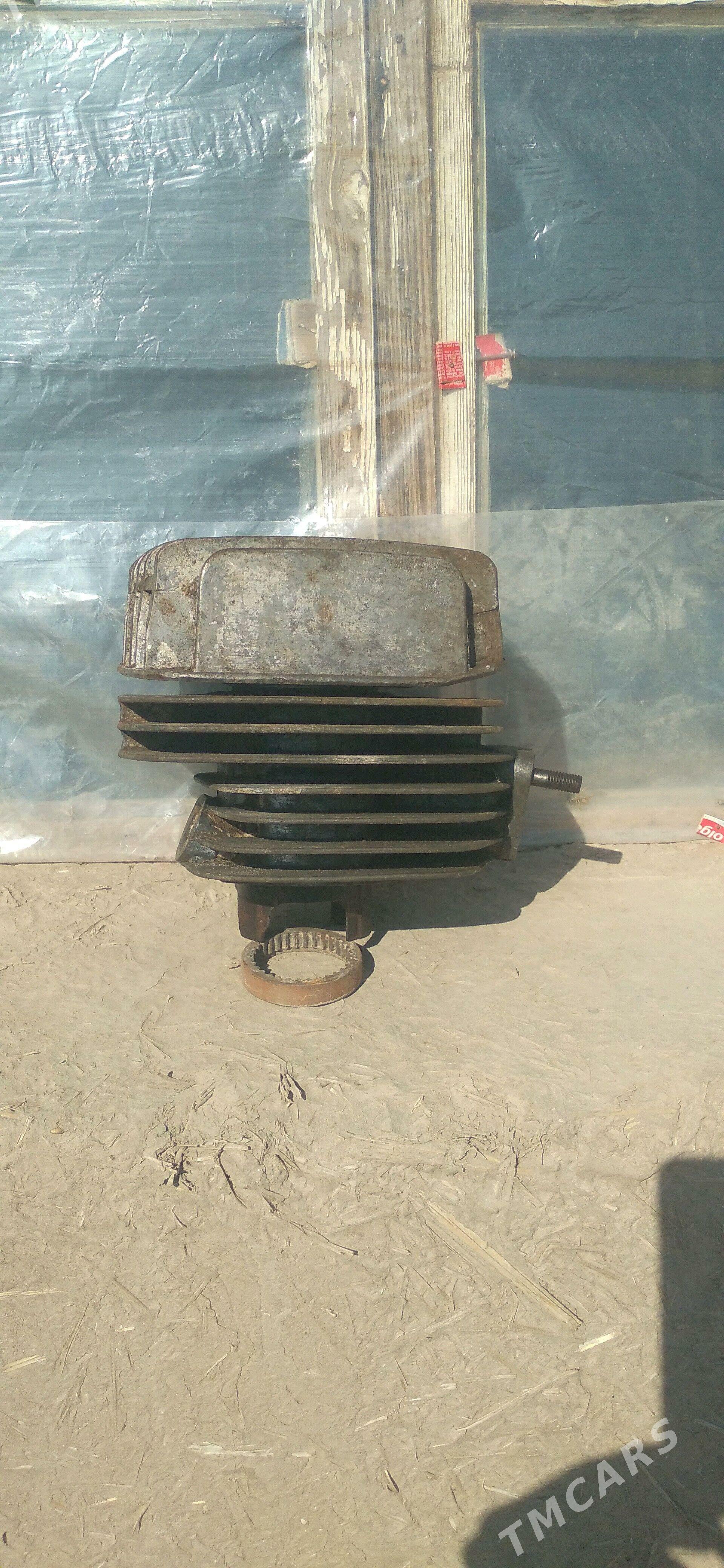 Iž Ýupiter 1995 - 6 000 TMT - Boldumsaz - img 5