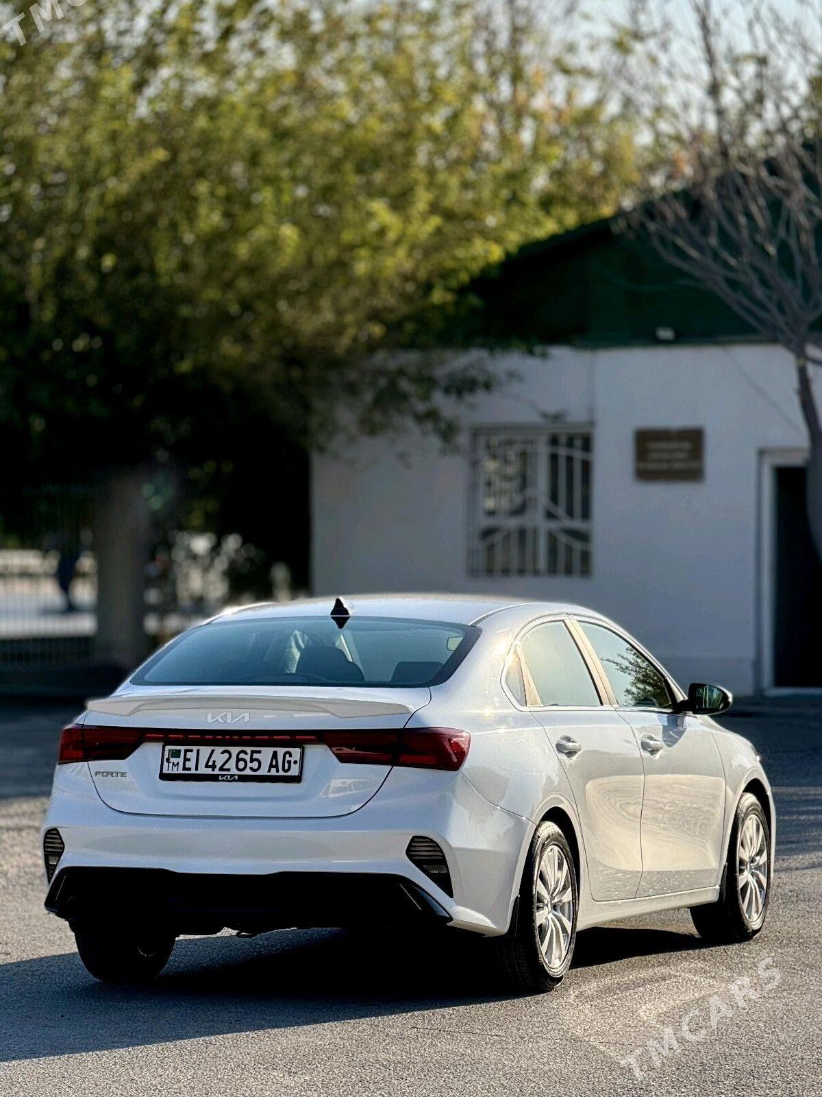 Kia Forte 2022 - 235 000 TMT - Büzmeýin - img 8