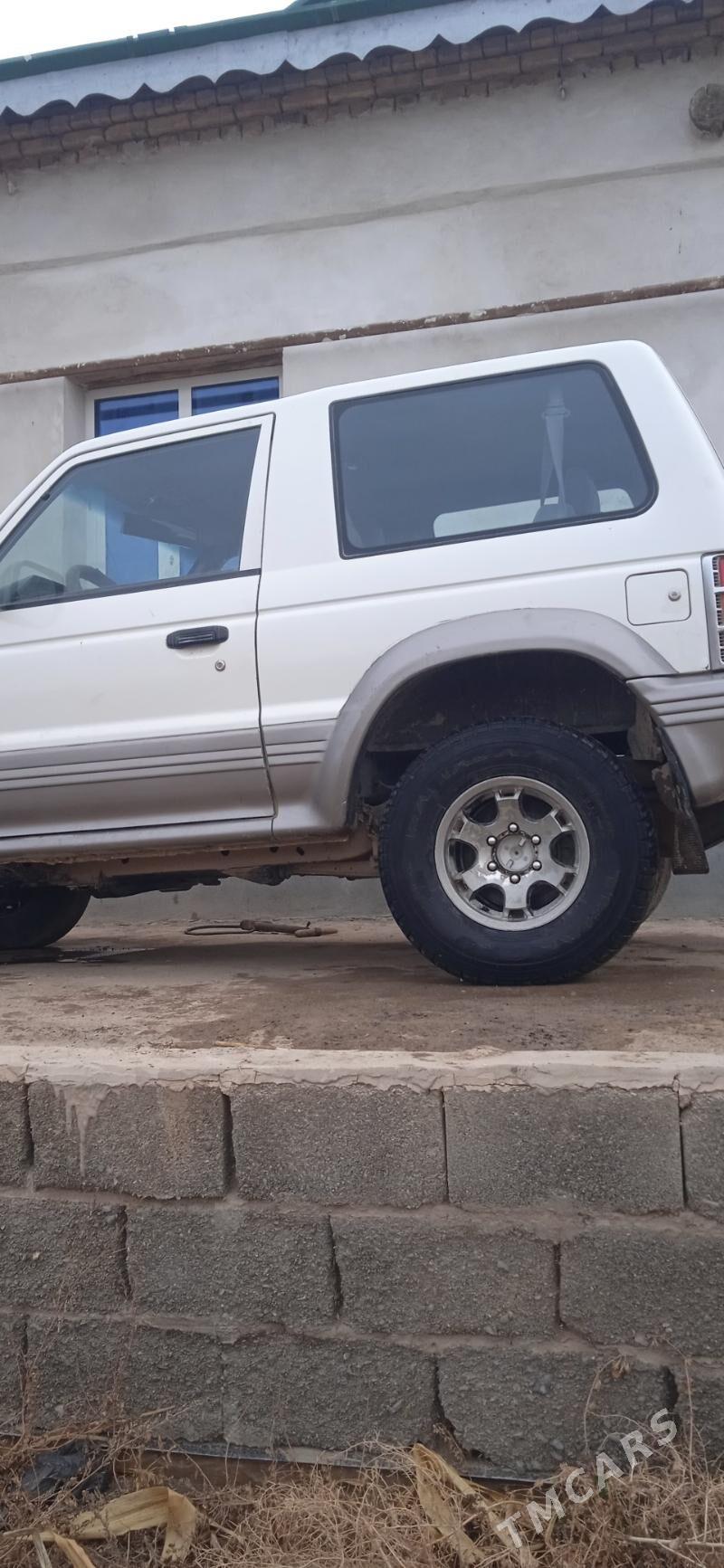 Mitsubishi Pajero 1995 - 40 000 TMT - Gurbansoltan Eje - img 2