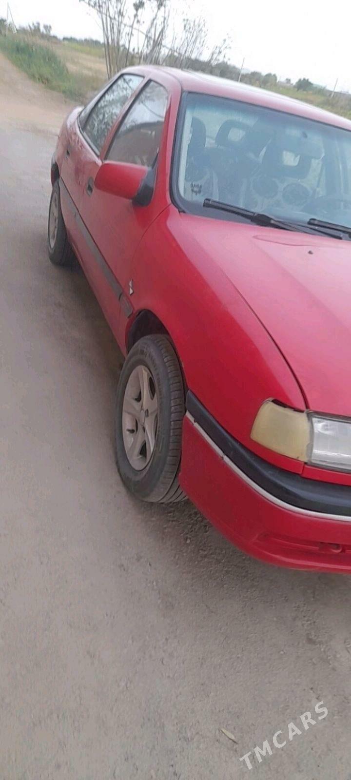 Opel Vectra 1995 - 40 000 TMT - Гороглы (Тагта) - img 3