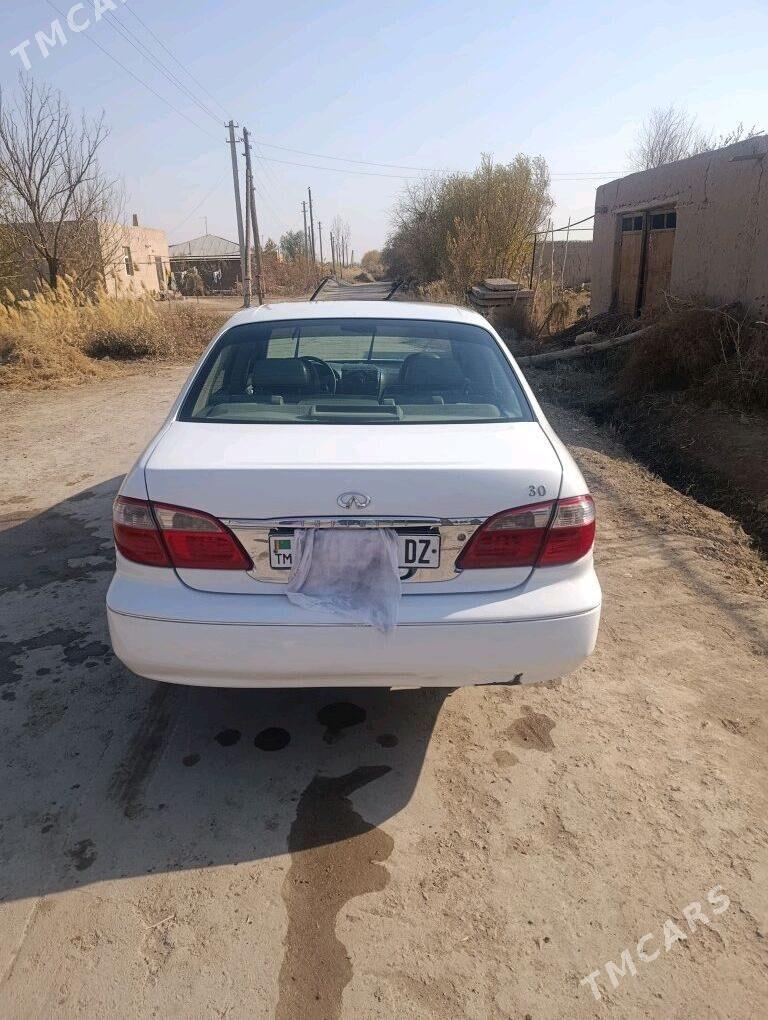 Infiniti I30 2000 - 70 000 TMT - Гурбансолтан Едже - img 4