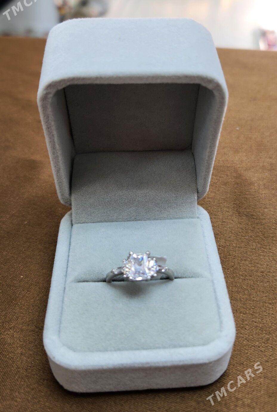 Arassa kümüş tektaş ÿüzük - Мир 1 - img 3