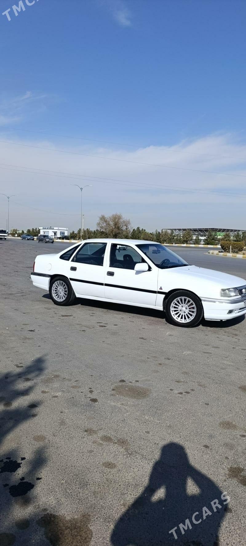 Opel Vectra 1994 - 50 000 TMT - Бахарден - img 4