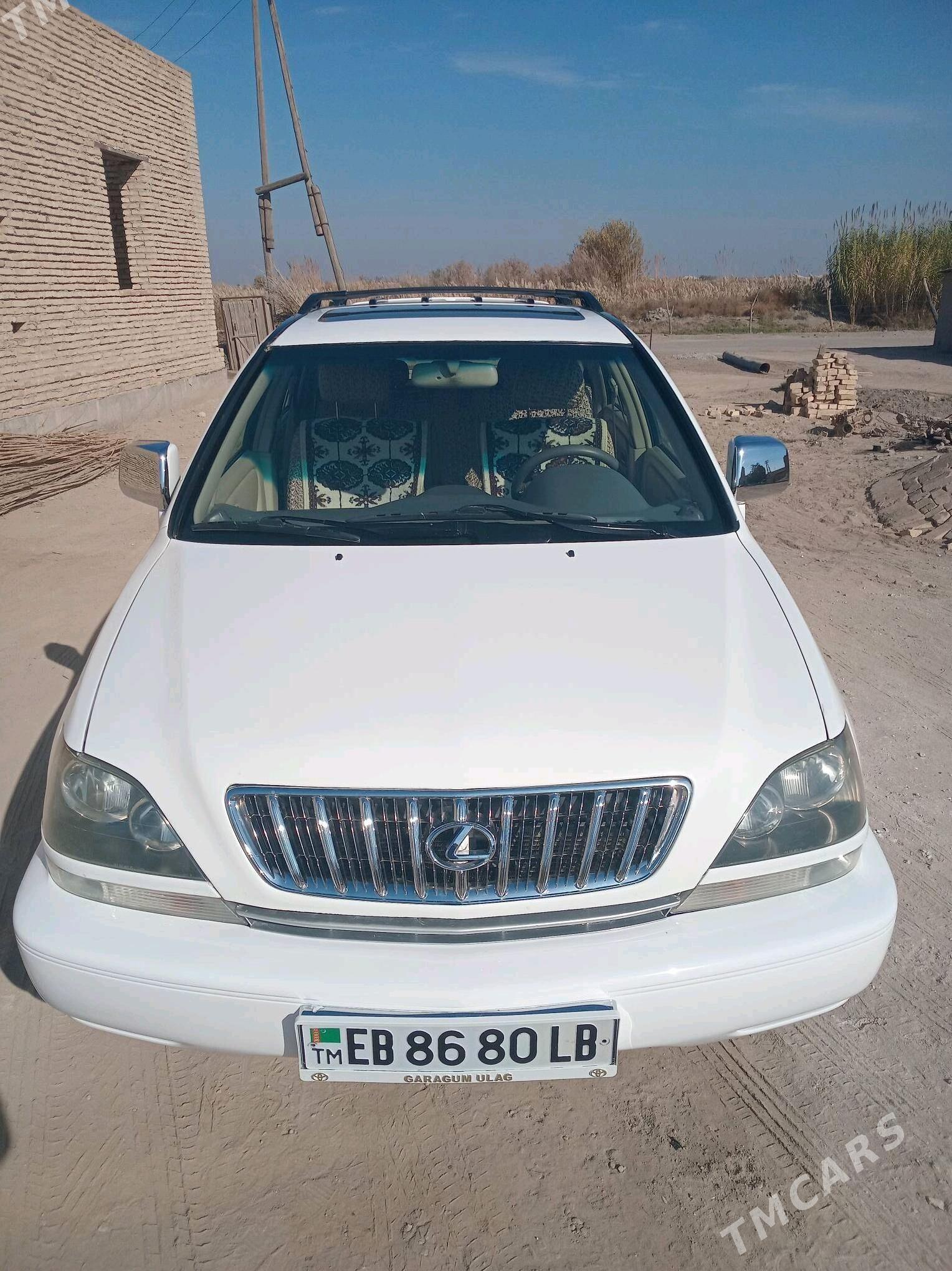 Lexus RX 300 1999 - 190 000 TMT - Дянев - img 3