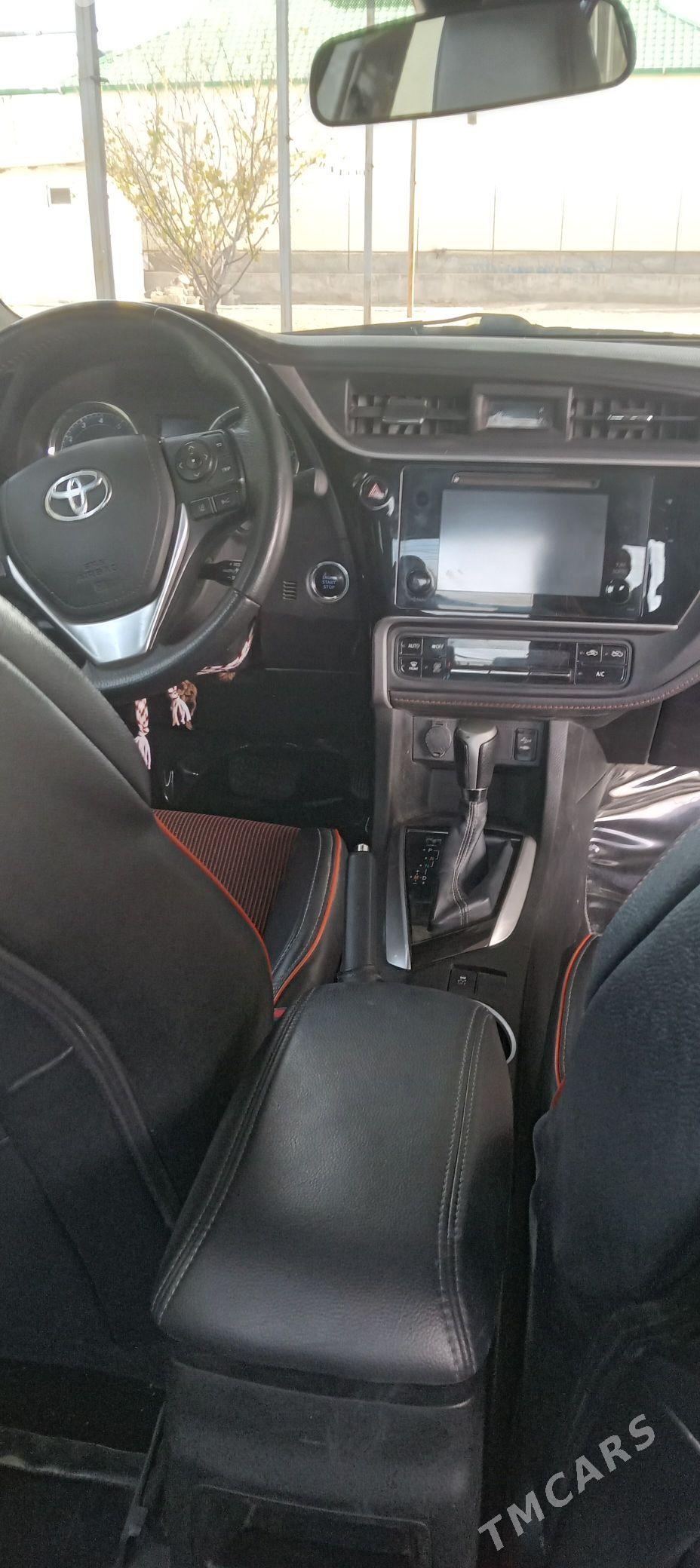 Toyota Corolla 2018 - 240 000 TMT - Ашхабад - img 2