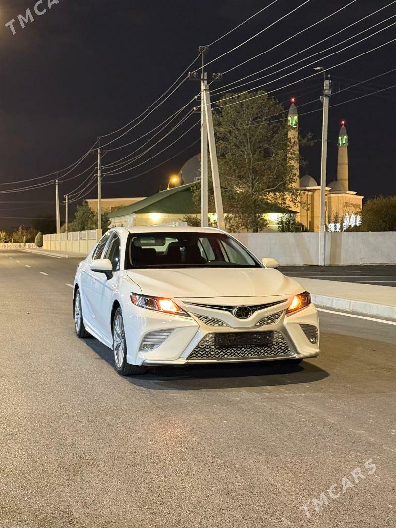 Toyota Camry 2020 - 290 000 TMT - Бузмеин - img 4