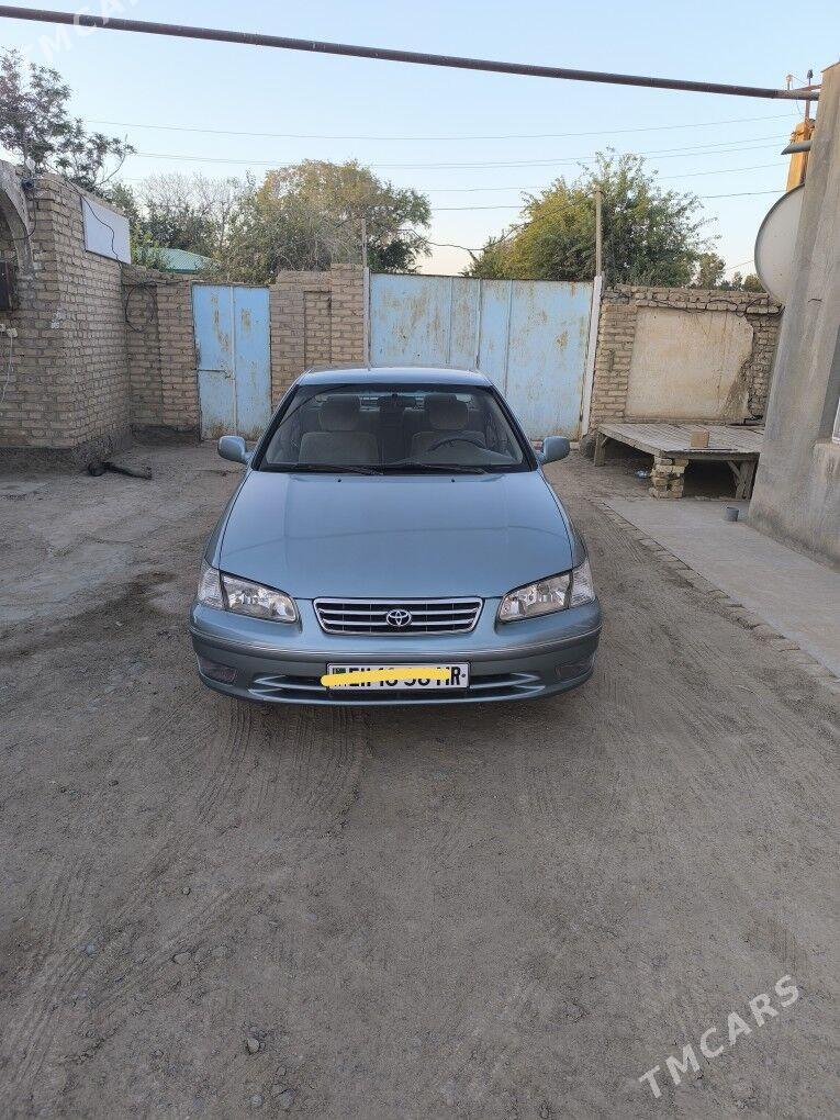 Toyota Camry 2002 - 155 000 TMT - Baýramaly - img 2