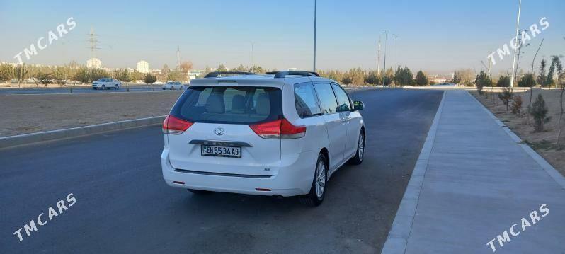 Toyota Sienna 2011 - 290 000 TMT - Ашхабад - img 5