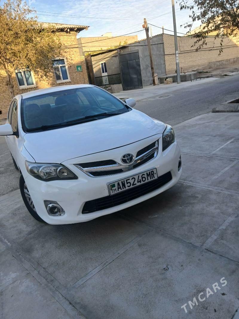 Toyota Corolla 2011 - 150 000 TMT - Байрамали - img 3