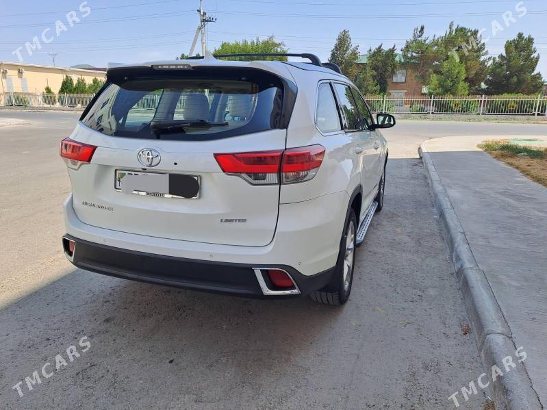 Toyota Highlander 2019 - 470 000 TMT - Türkmenabat - img 3