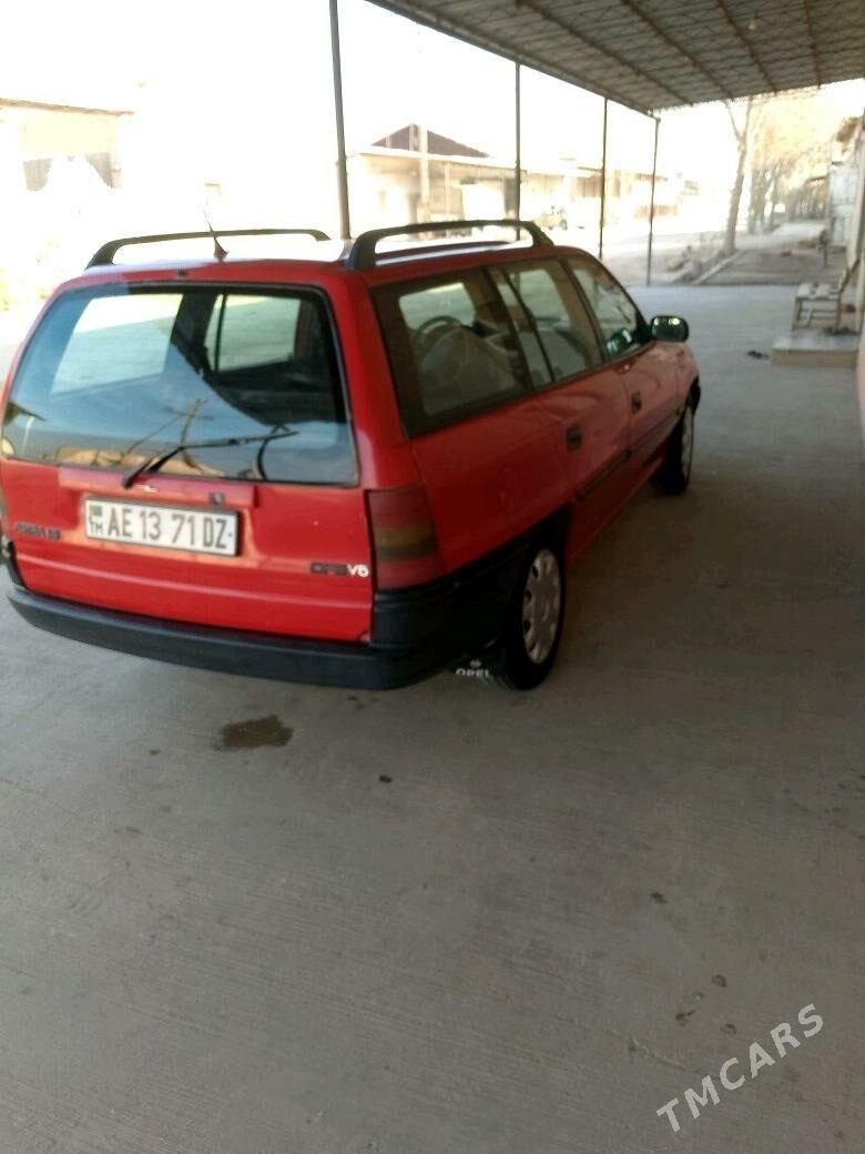Opel Astra 1998 - 50 000 TMT - Дашогуз - img 4