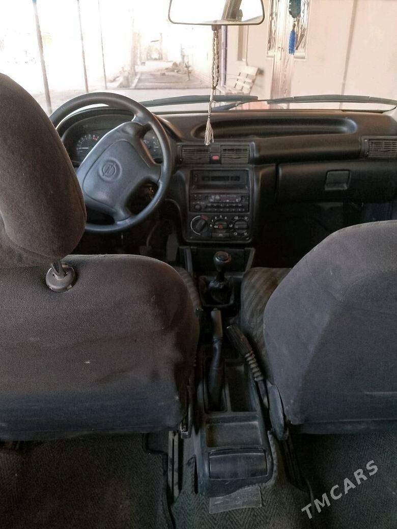 Opel Astra 1998 - 50 000 TMT - Дашогуз - img 2