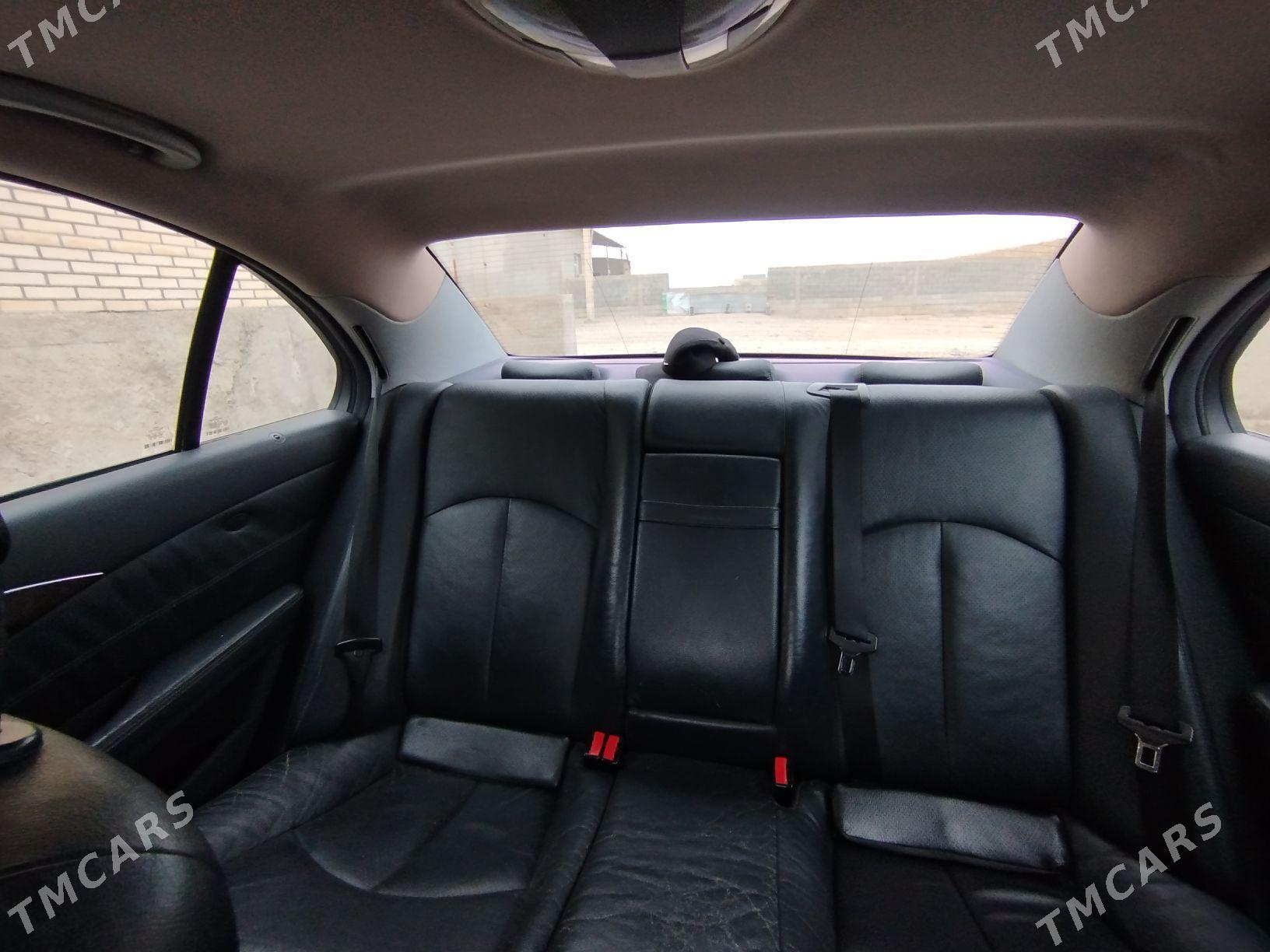 Mercedes-Benz E320 2003 - 170 000 TMT - Gyzylarbat - img 2