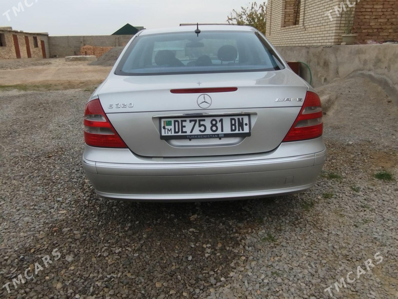 Mercedes-Benz E320 2003 - 170 000 TMT - Gyzylarbat - img 6