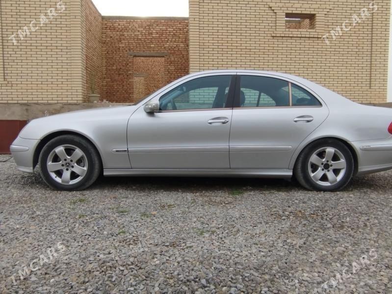 Mercedes-Benz E320 2003 - 170 000 TMT - Gyzylarbat - img 8