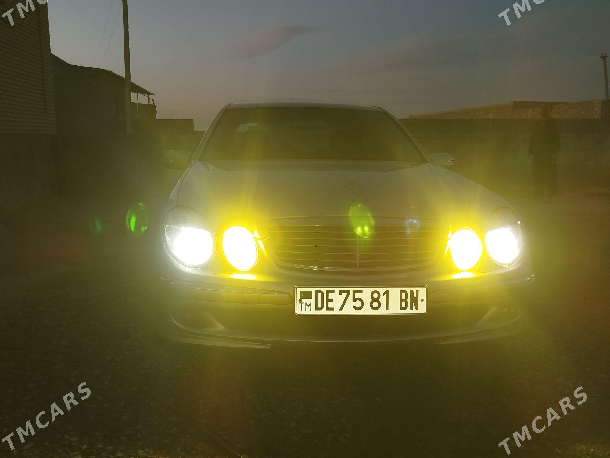 Mercedes-Benz E320 2003 - 170 000 TMT - Gyzylarbat - img 10
