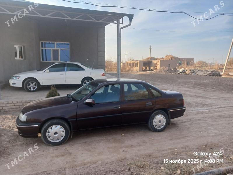 Opel Vectra 1993 - 65 000 TMT - Гороглы (Тагта) - img 3