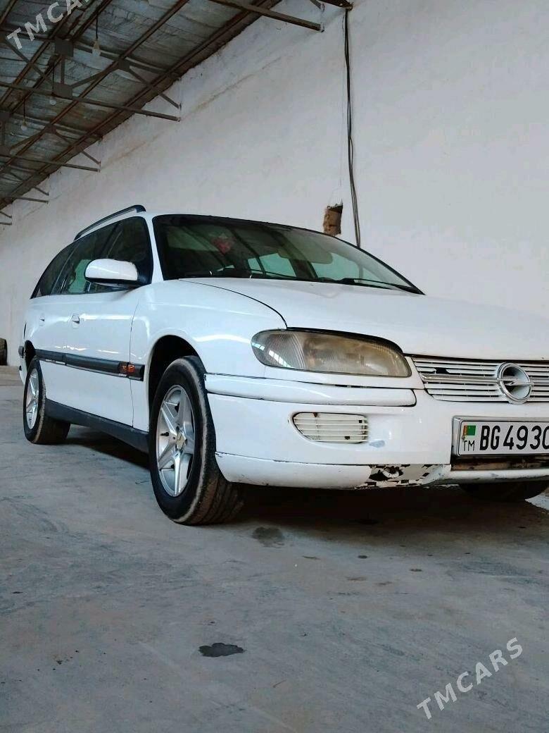 Opel Omega 1999 - 40 000 TMT - Анев - img 3