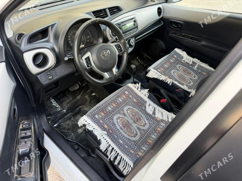 Toyota Yaris 2012 - 136 000 TMT - Parahat 2 - img 3