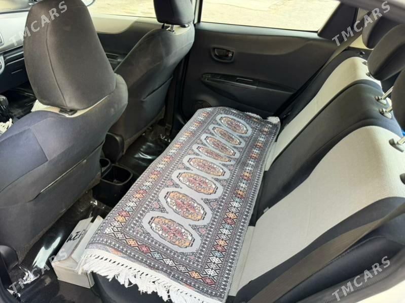 Toyota Yaris 2012 - 136 000 TMT - Parahat 2 - img 2