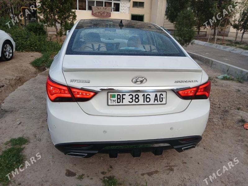 Hyundai Sonata 2010 - 180 000 TMT - Бузмеин - img 7