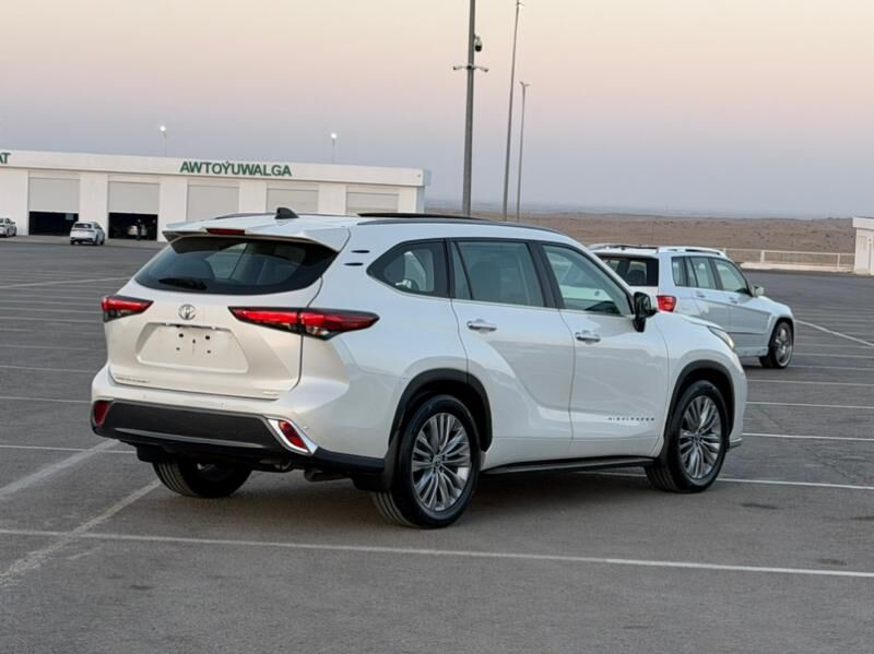 Toyota Highlander 2021 - 786 000 TMT - Aşgabat - img 6