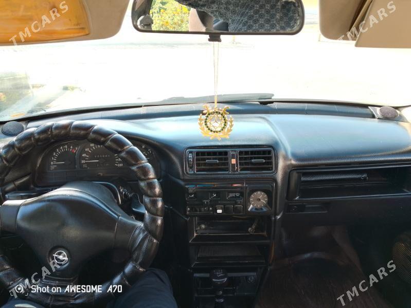 Opel Vectra 1992 - 30 000 TMT - Саят - img 3