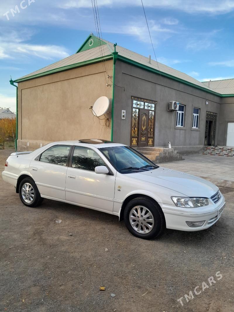 Toyota Camry 2000 - 177 000 TMT - Ёлётен - img 7
