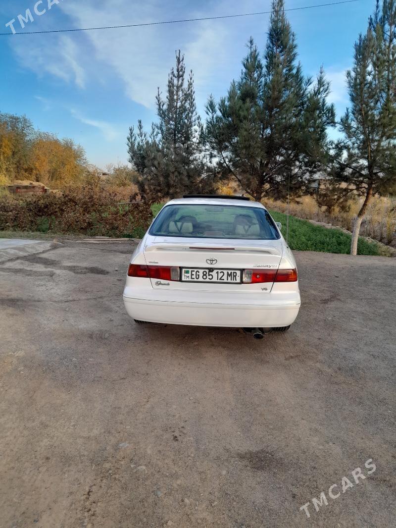 Toyota Camry 2000 - 177 000 TMT - Ёлётен - img 4