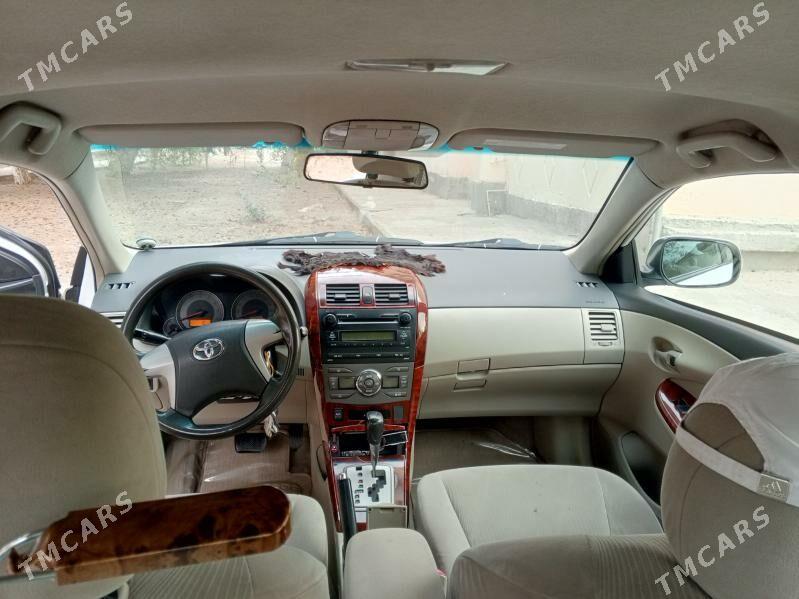 Toyota Corolla 2013 - 190 000 TMT - Район ст. Аэропорта, ул. Гагарина - img 8