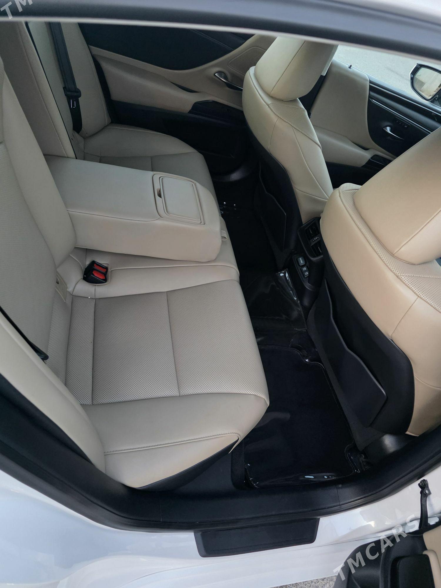 Lexus ES 350 2021 - 526 000 TMT - Büzmeýin GRES - img 8