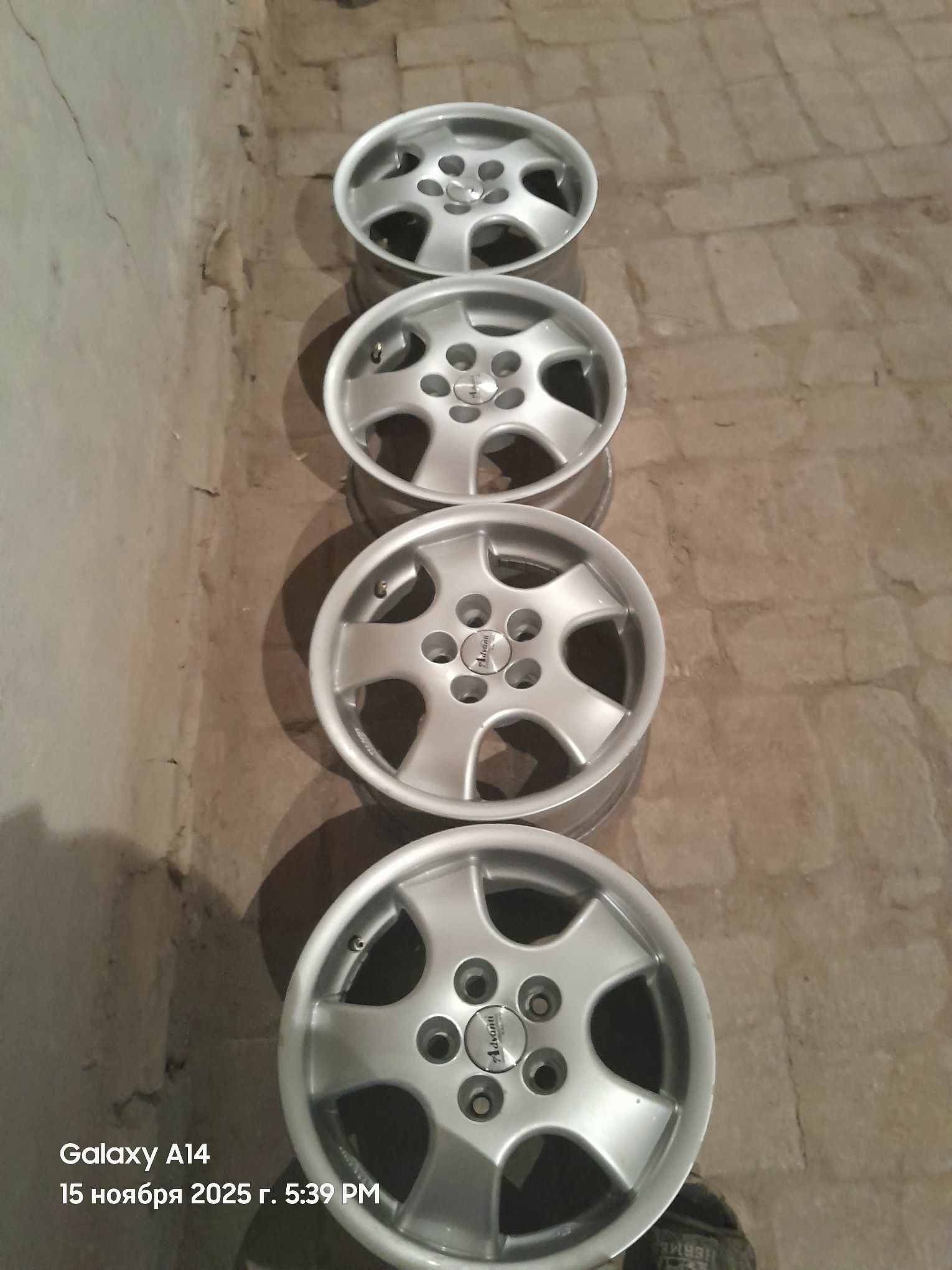 15 LIK DISKA 3 000 TMT - Гурбансолтан Едже - img 6