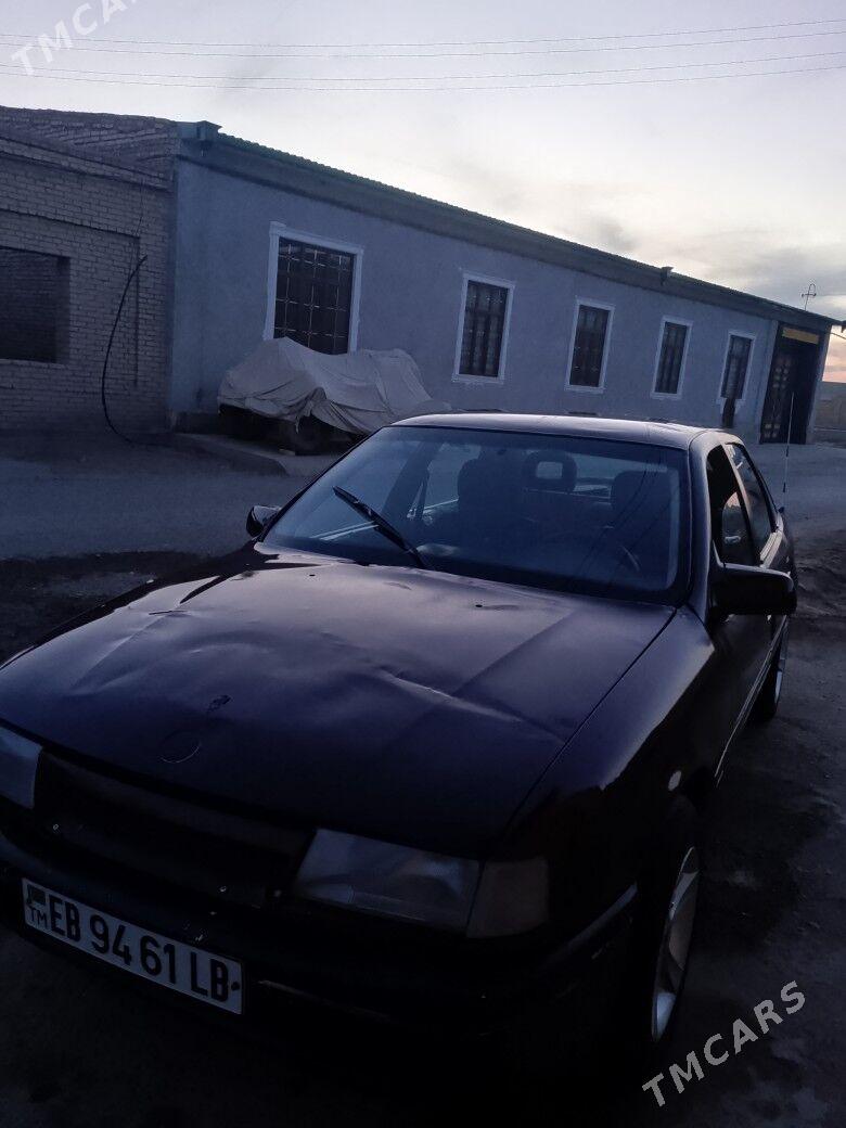Opel Vectra 1991 - 25 000 TMT - Чарджоу - img 3