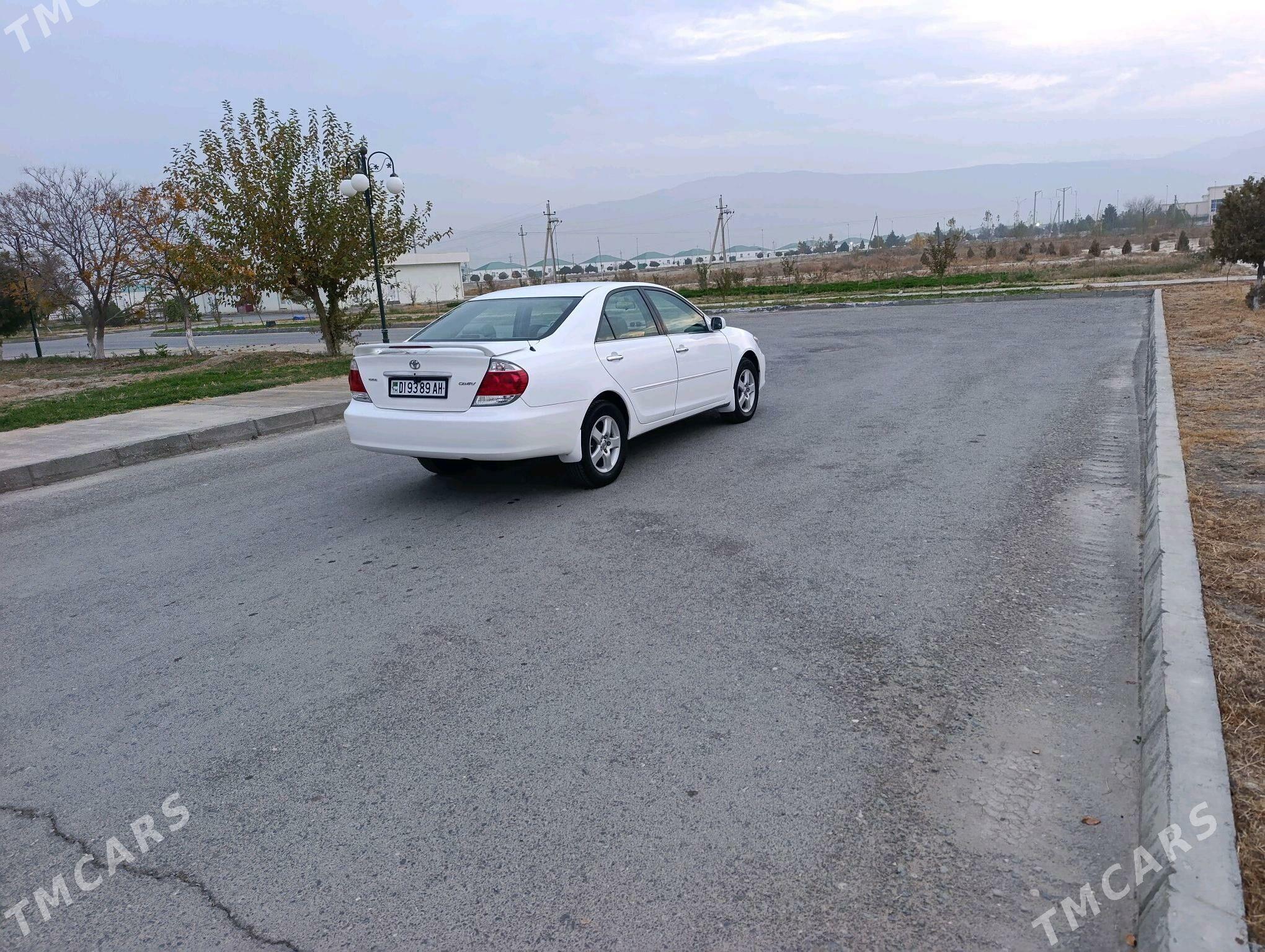 Toyota Camry 2003 - 172 000 TMT - Bäherden - img 4