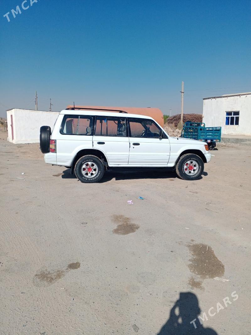 Mitsubishi Pajero 1992 - 60 000 TMT - Dostluk - img 4