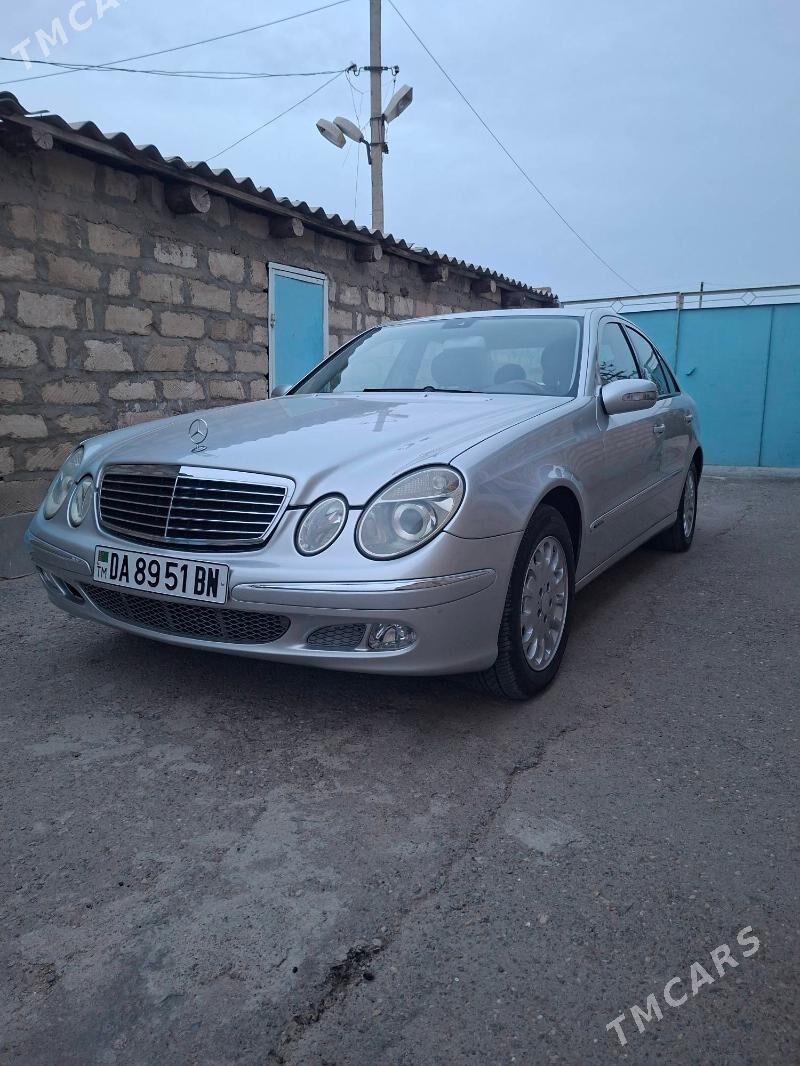 Mercedes-Benz E350 2005 - 150 000 TMT - Гызыларбат - img 4