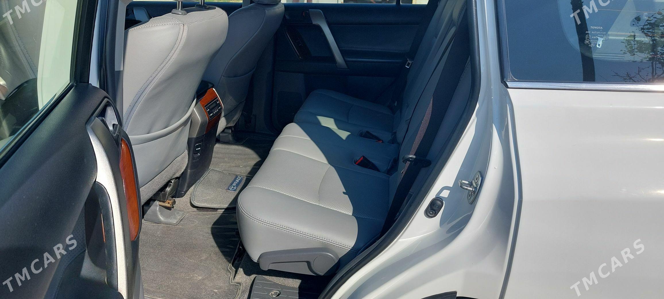 Toyota Land Cruiser Prado 2012 - 480 000 TMT - Hazar - img 2